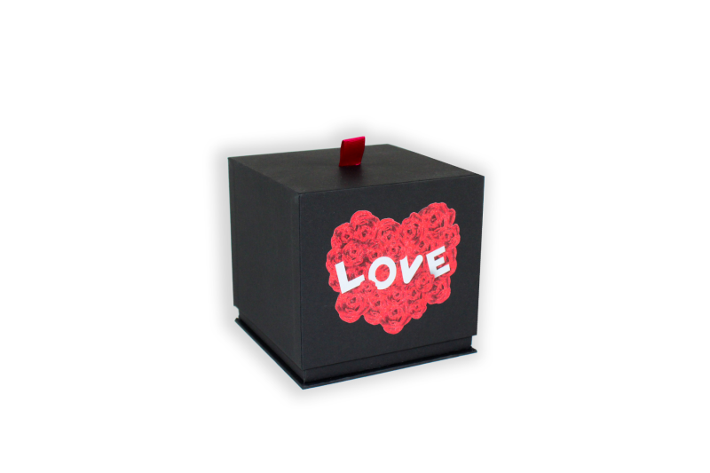 Klappbox Hartkartonage Würfel 2-teilig "Love" schwarz und gold Aufdruck rot 1007L12034