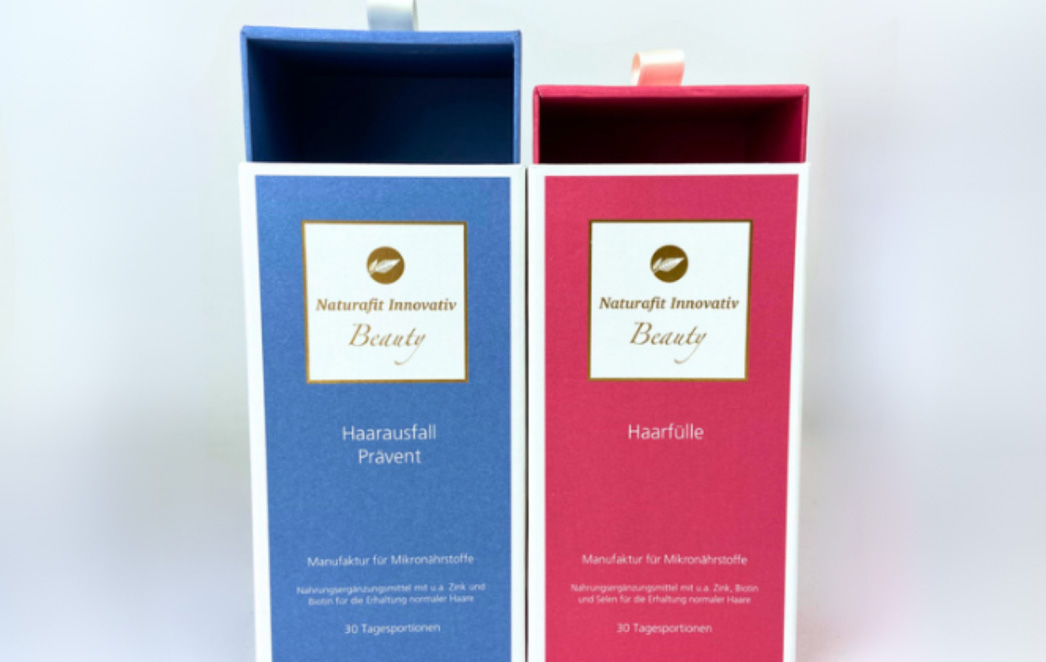 Zwei hochwertige Schuberkartonagen bedruckt als Verpackung für Kosmetikprodukte.
